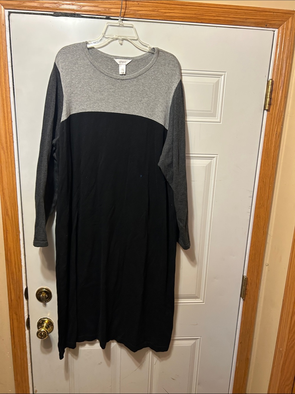 CJ Banks Black and Gray Long‎ Sleeve Colorblock Sweater Dress 2X NWT